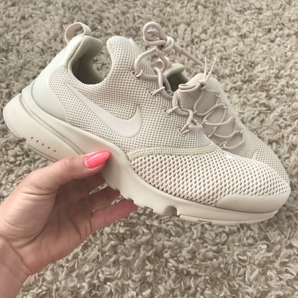 WOMEN'S NIKE PRESTO FLY — SIZE 8. BRAND NEW!